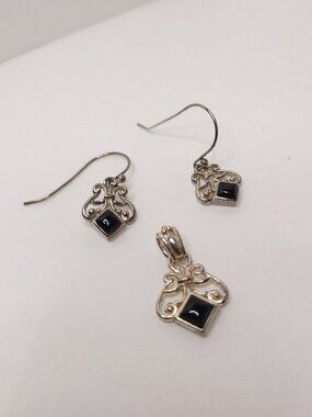 Vintage Avon Open Filigree Silver and Black Ony Pendant and Pierced Earrings